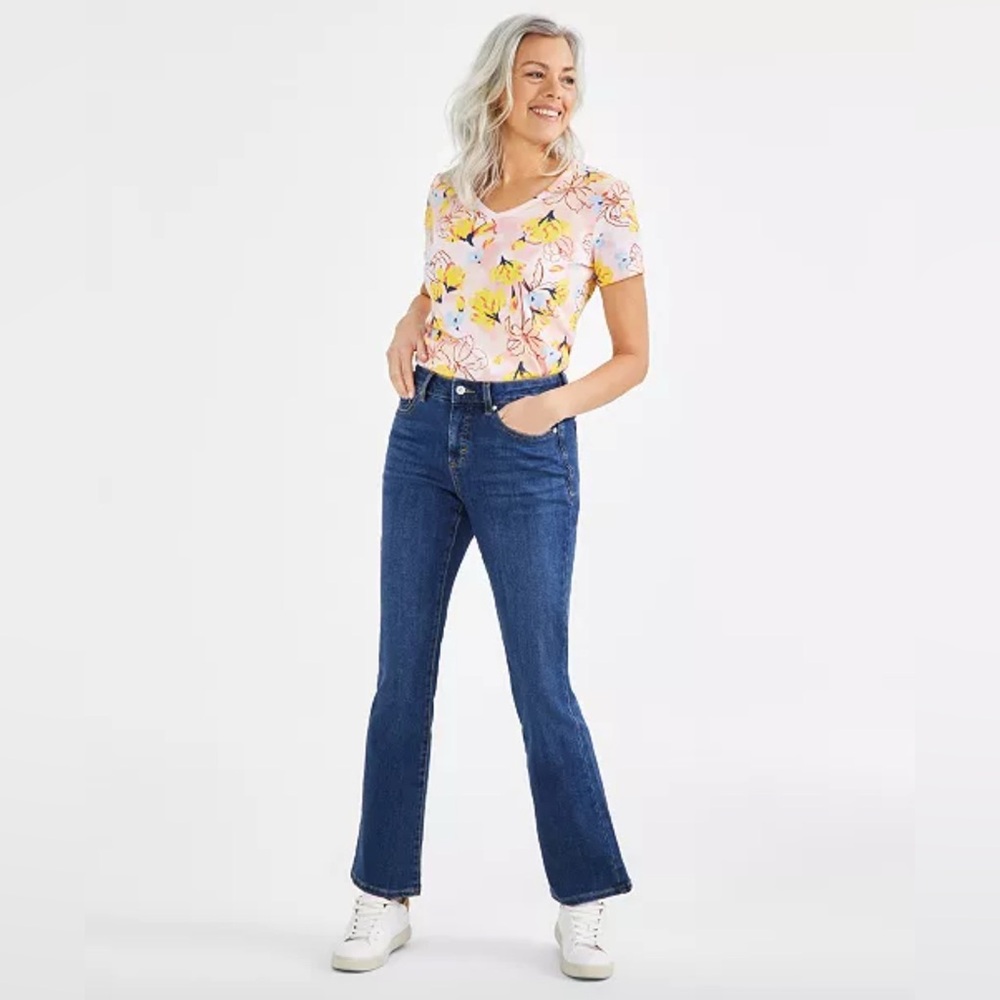 Style & Co
Women's Mid-Rise Curvy Bootcut Jeans, Regular, Short and Long Lengths